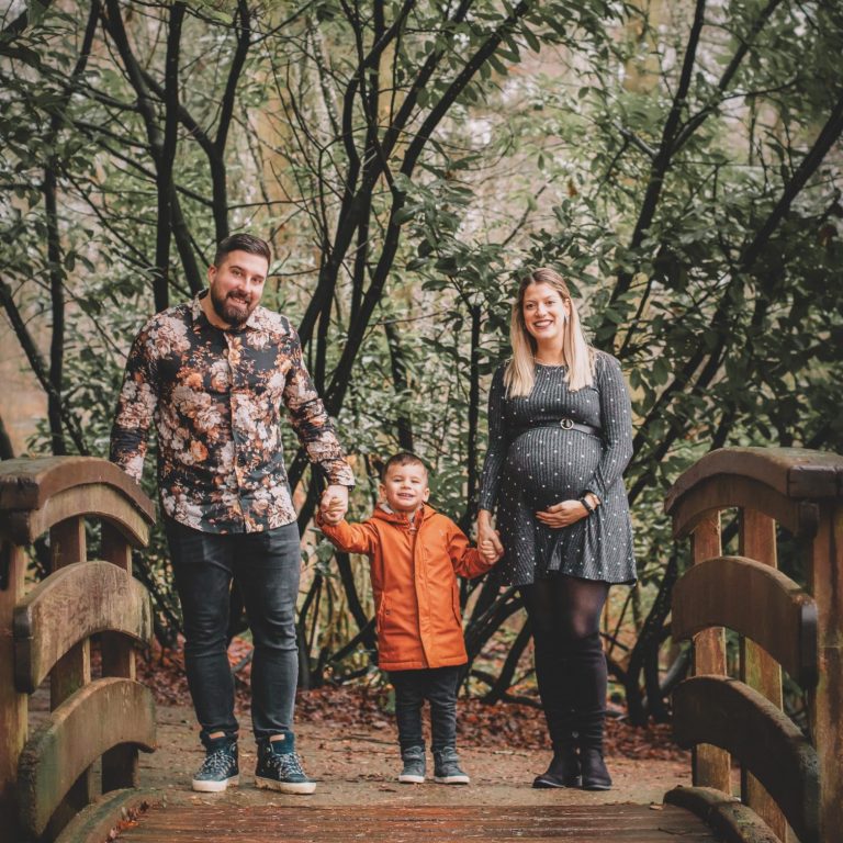 Babybauchshooting - Wundervolle Erinnerungen schaffen.
Saarland, Luxemburg, Perl und Umgebung